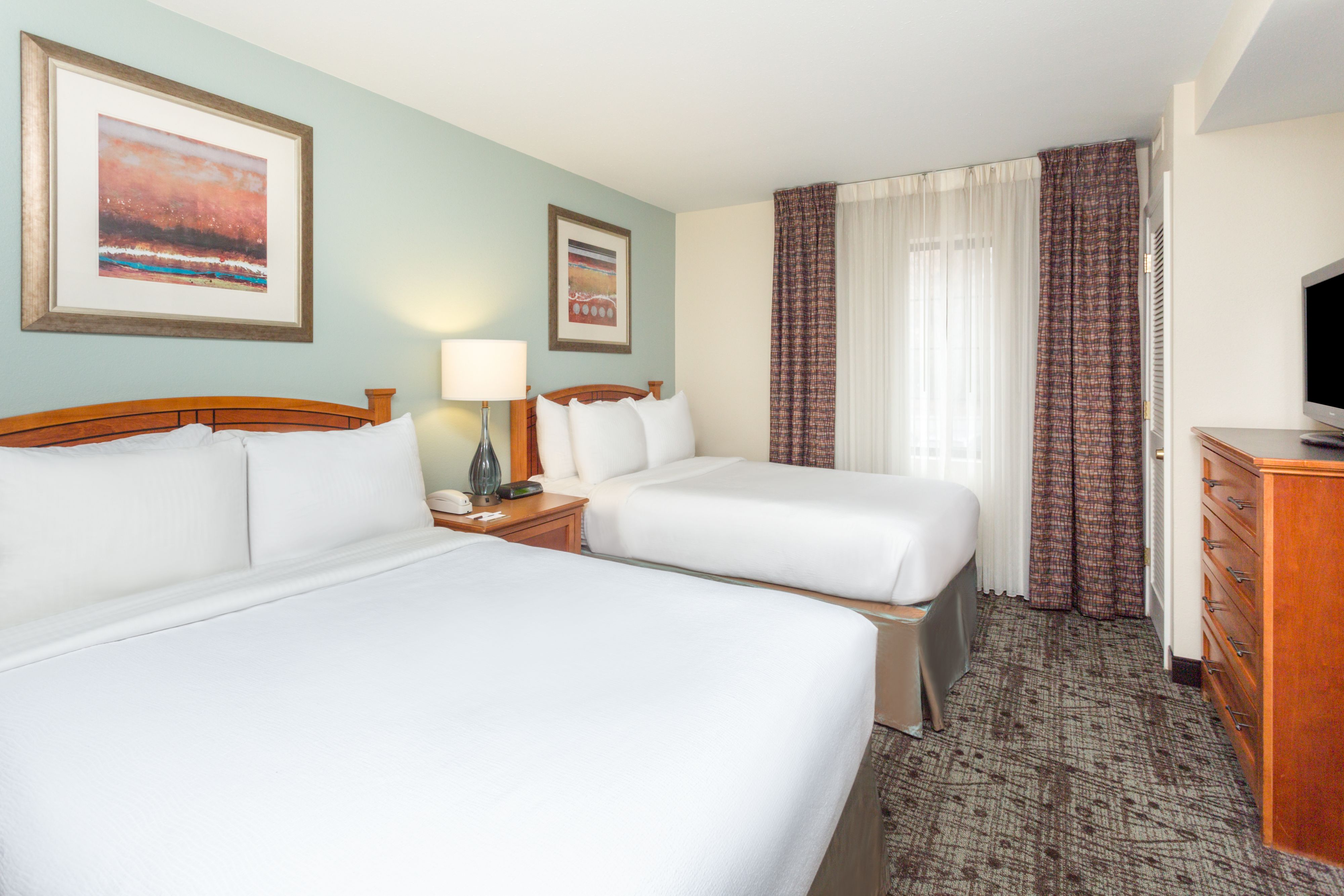 1 BEDROOM, SUITE, 2 DOUBLE BEDS