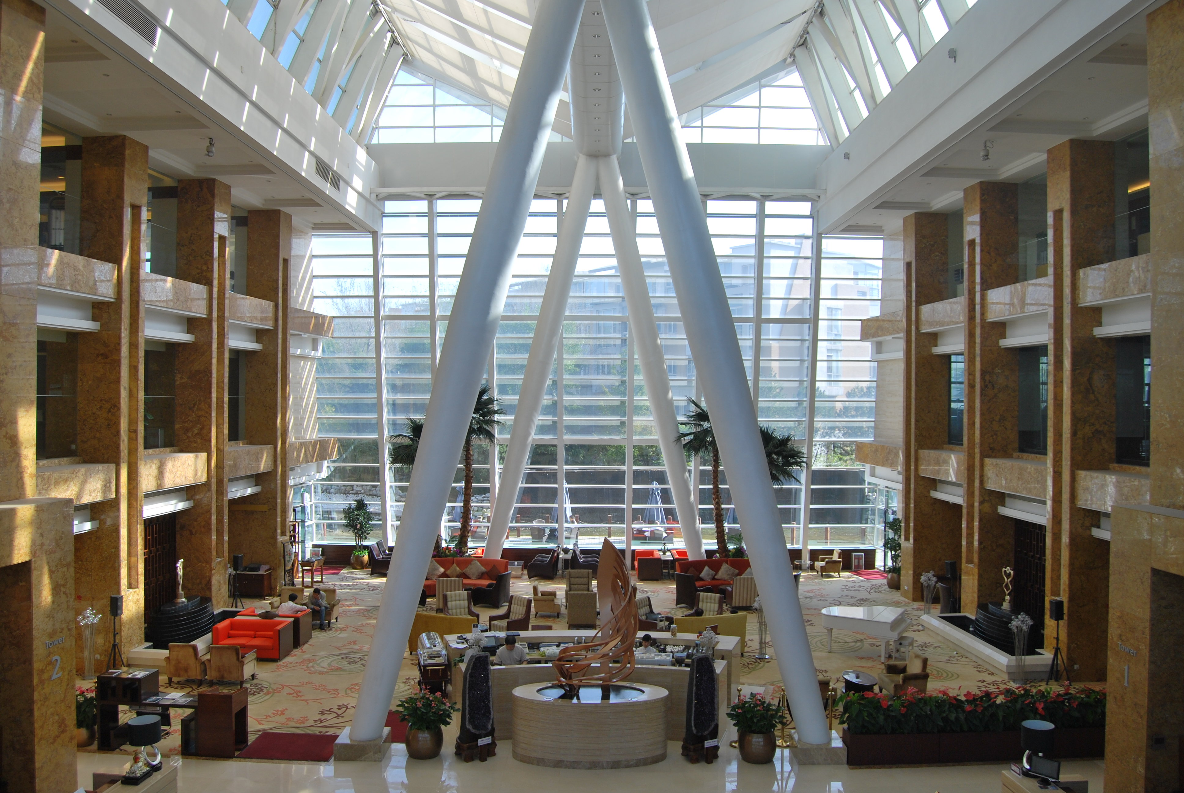 Crowne Plaza Beijing International Airport 75/79
