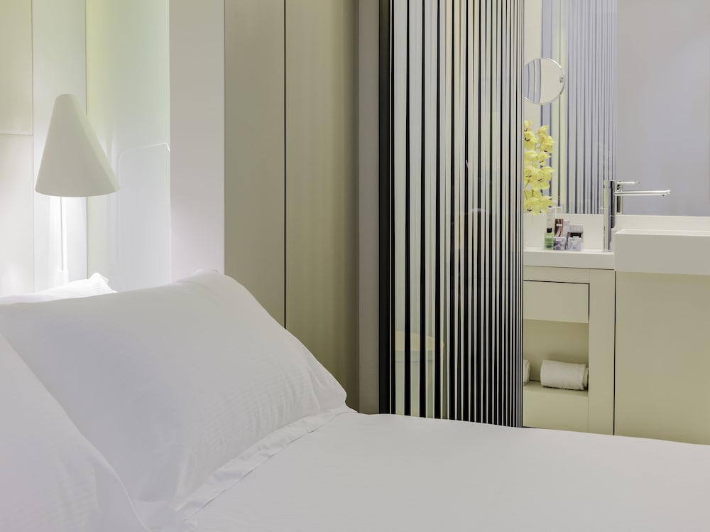 H10 Urquinaona Plaza Hotel 19/72