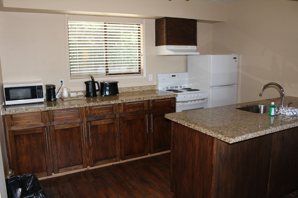 Ramada by Wyndham Campbell River 9/50