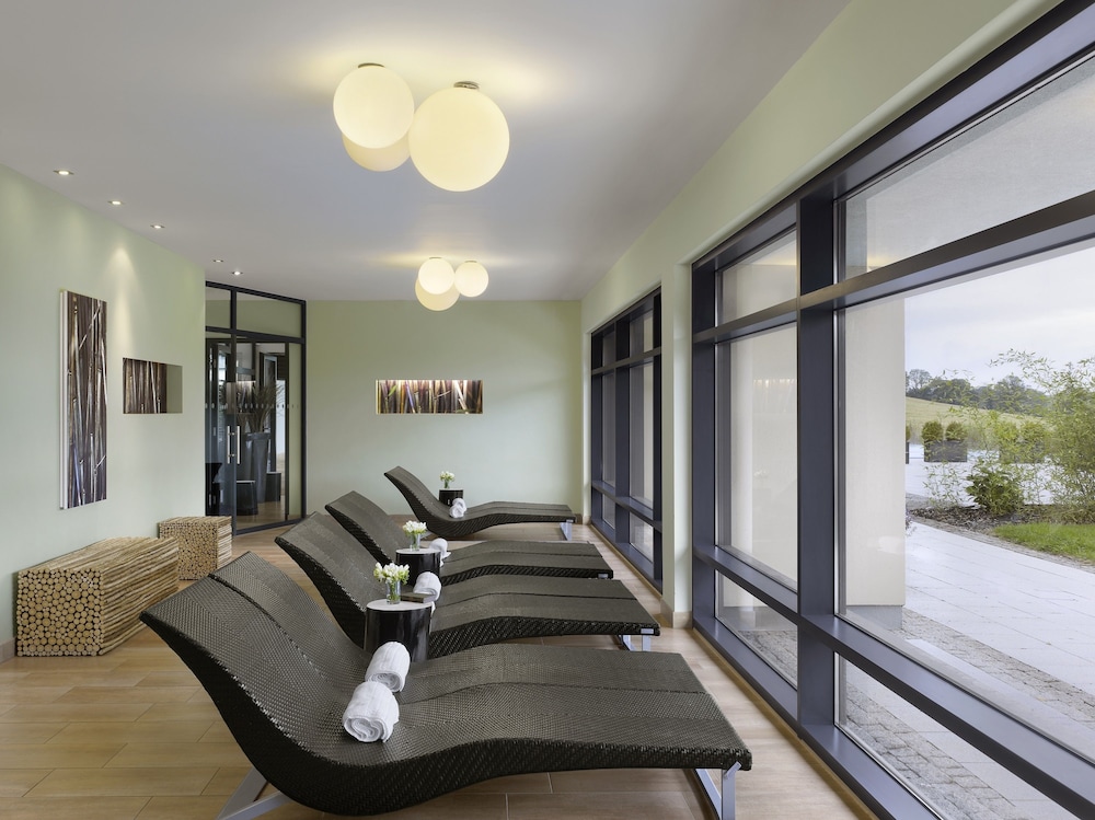 Farnham Estate Spa Golf Resort 20/50
