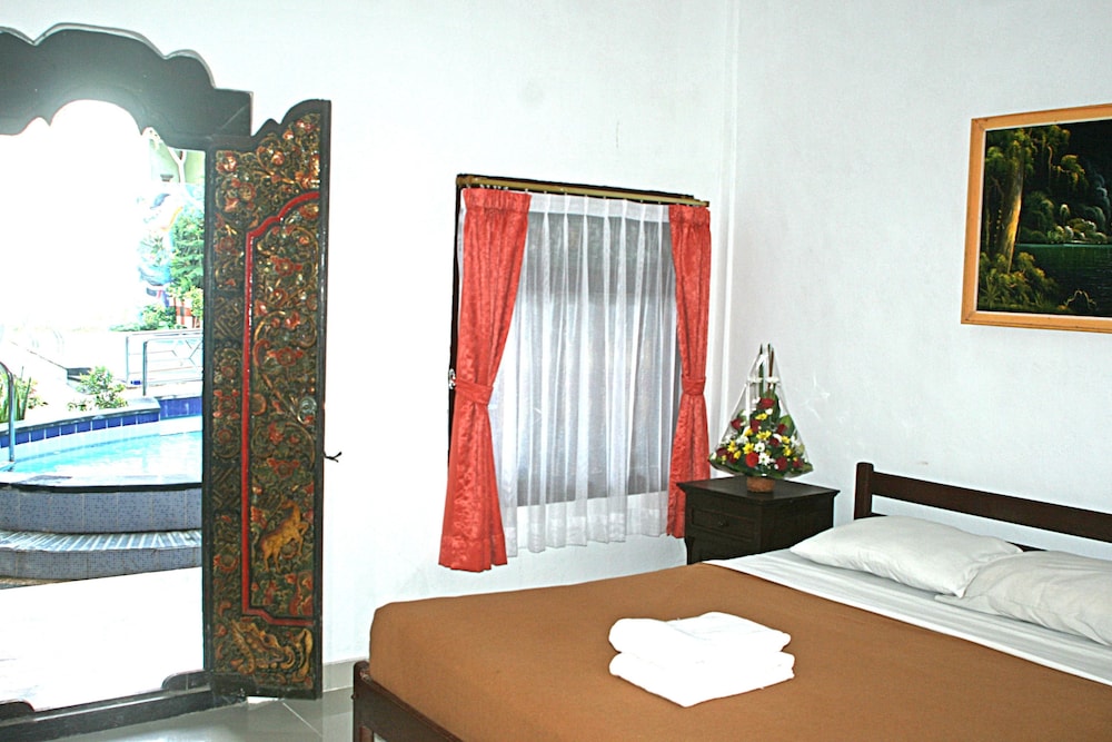Lumbung Sari Hotel 17/50