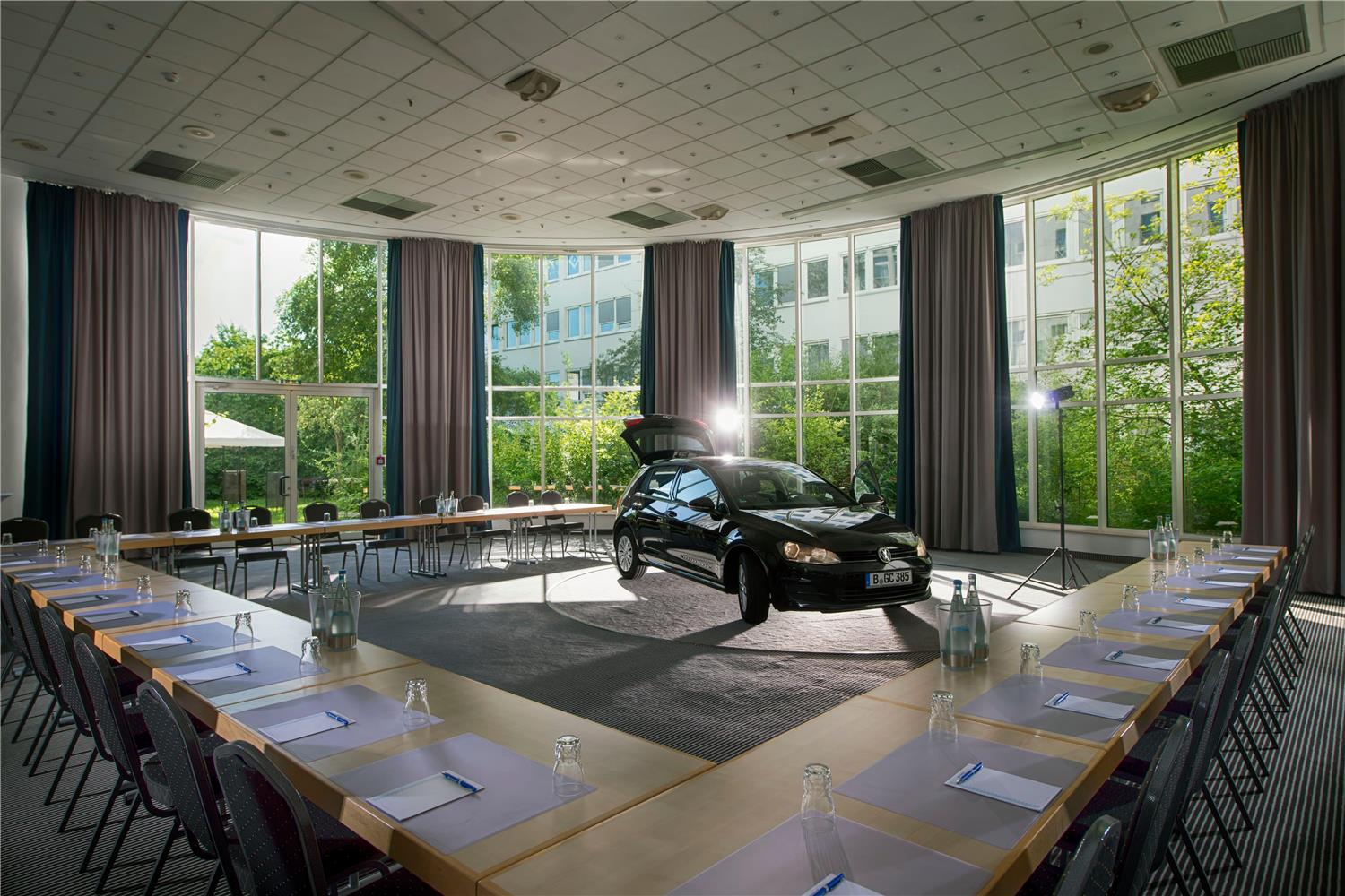 Wyndham Hannover Atrium 7/25
