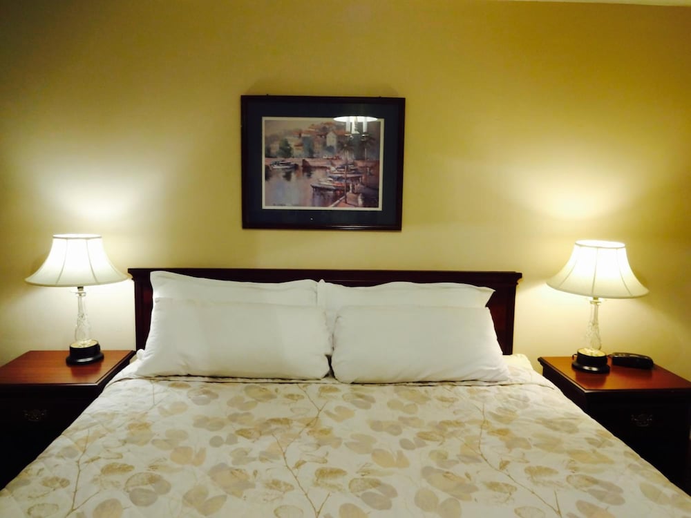Gorham Motor Inn 37/58