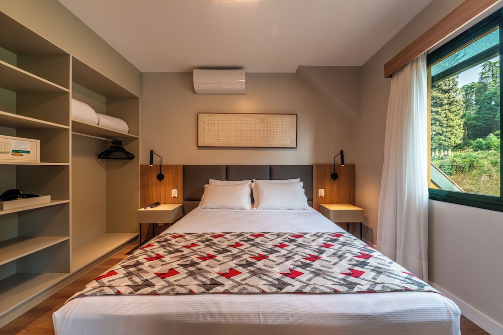 Hotel Laghetto Toscana 12/70