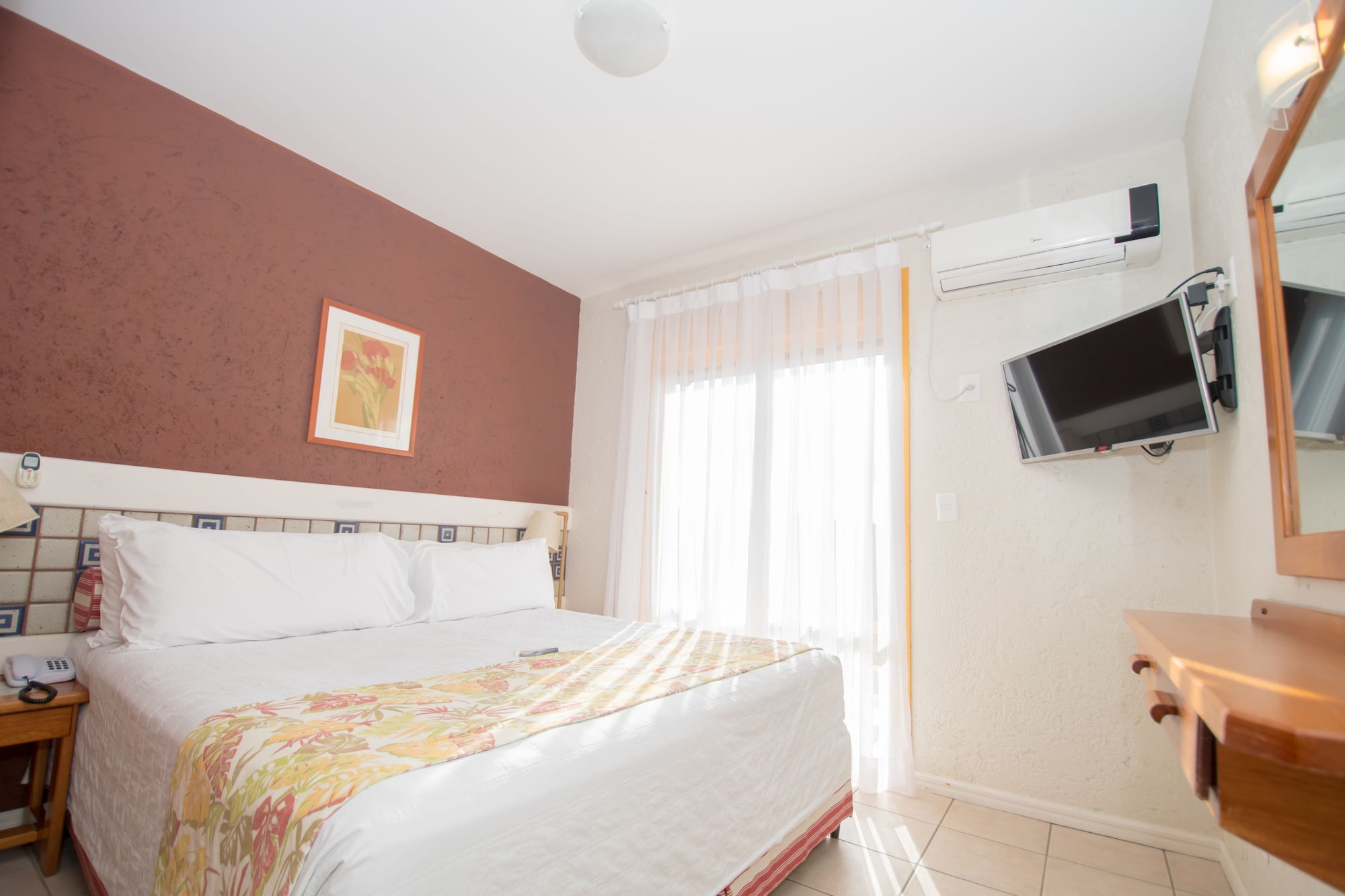 1 BEDROOM, SUPERIOR, APARTMENT