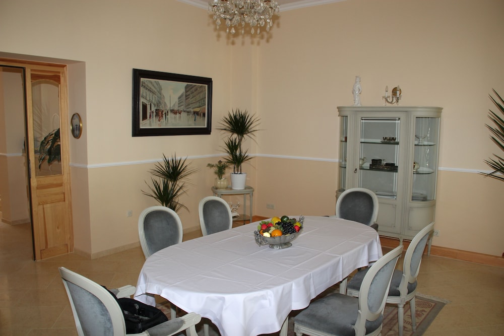 Hotel Silesia 52/56