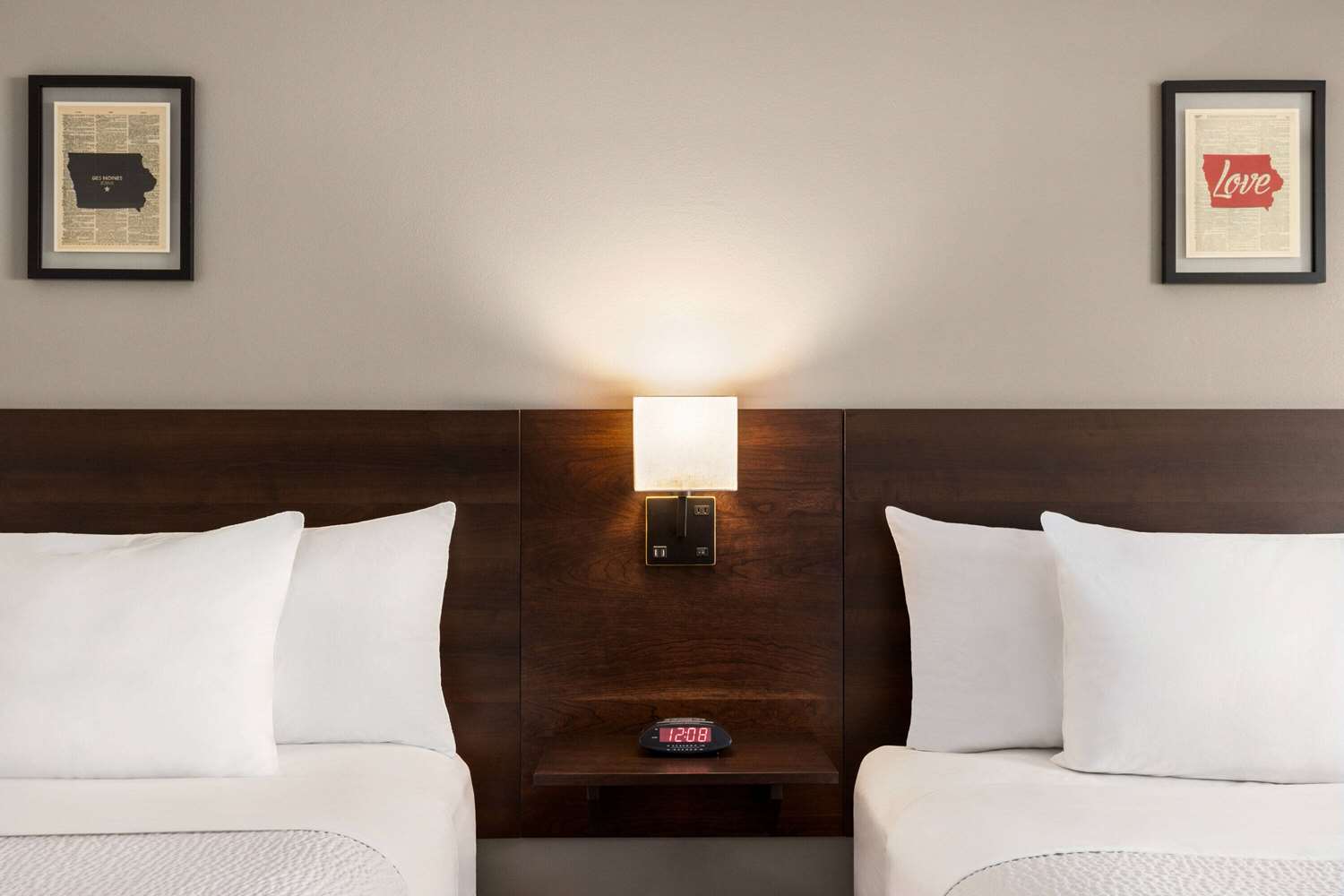 Ramada by Wyndham Richland Center 24/52