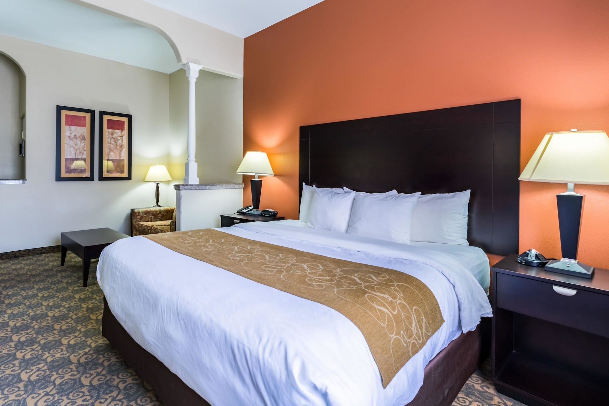 UPGRADE, SUITE, KING BED