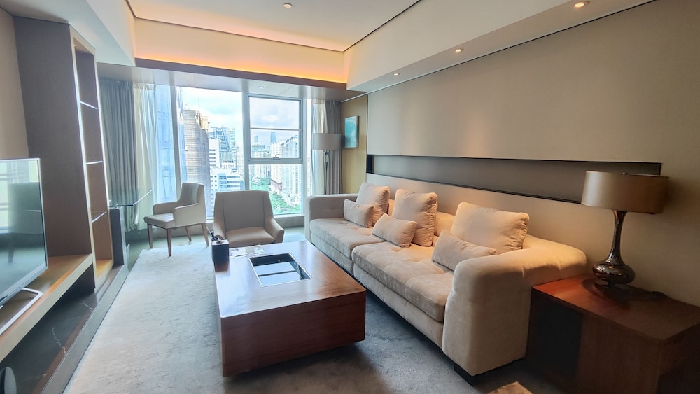 1 Bedroom, Premier, Apartment, King Bed, City View, Kitchen, Ascott IFC Guangzhou 7/10