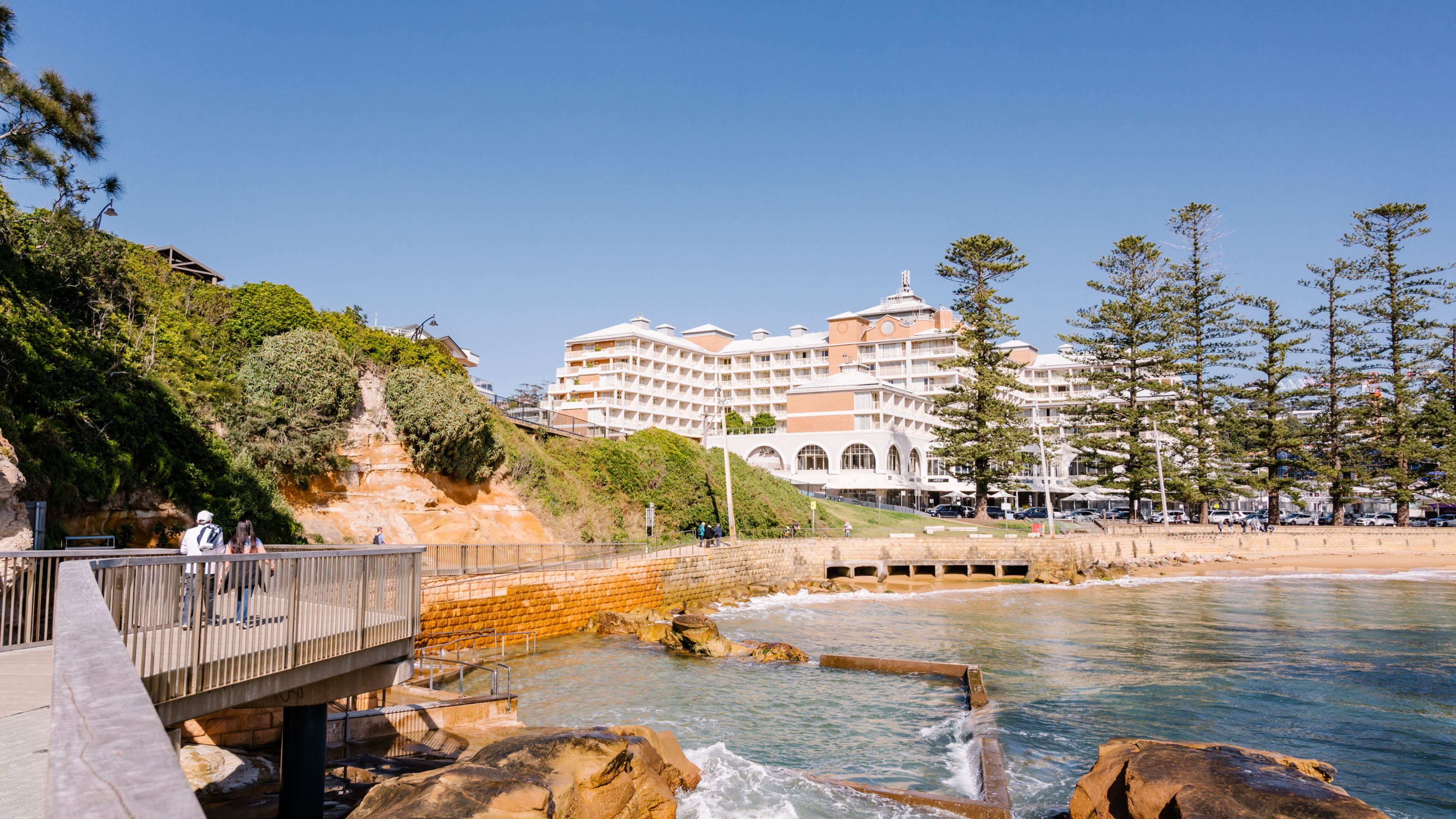 Crowne Plaza Terrigal 37/75