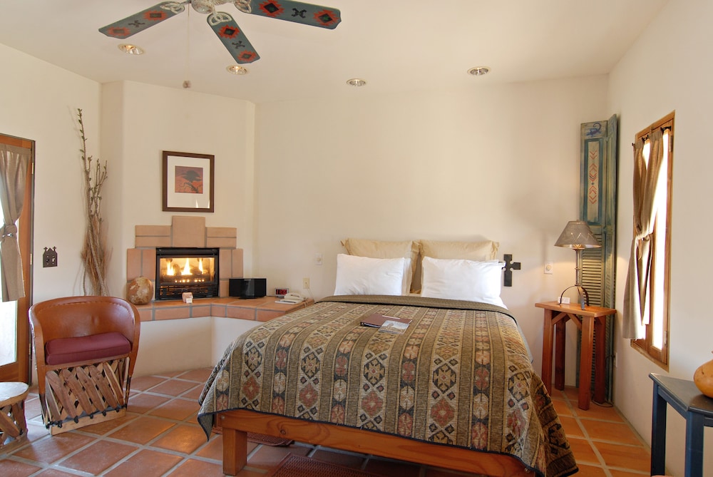 Borrego Valley Inn 11/45