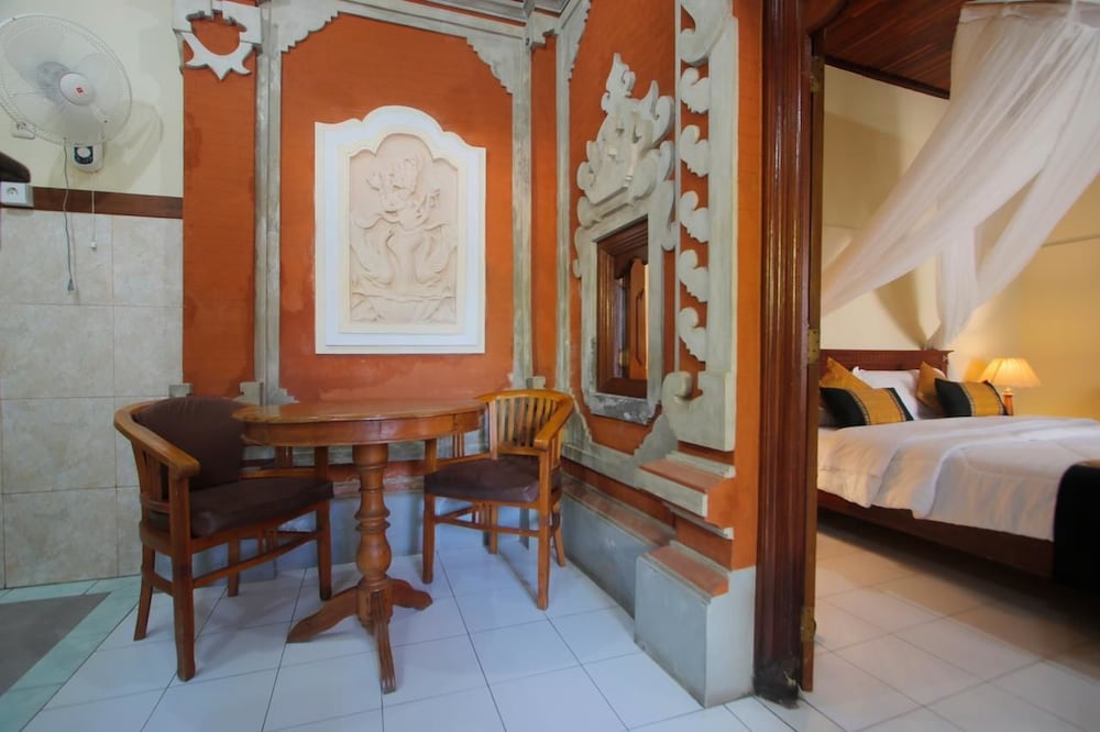 Hotel Jati And Home Stay 38/71