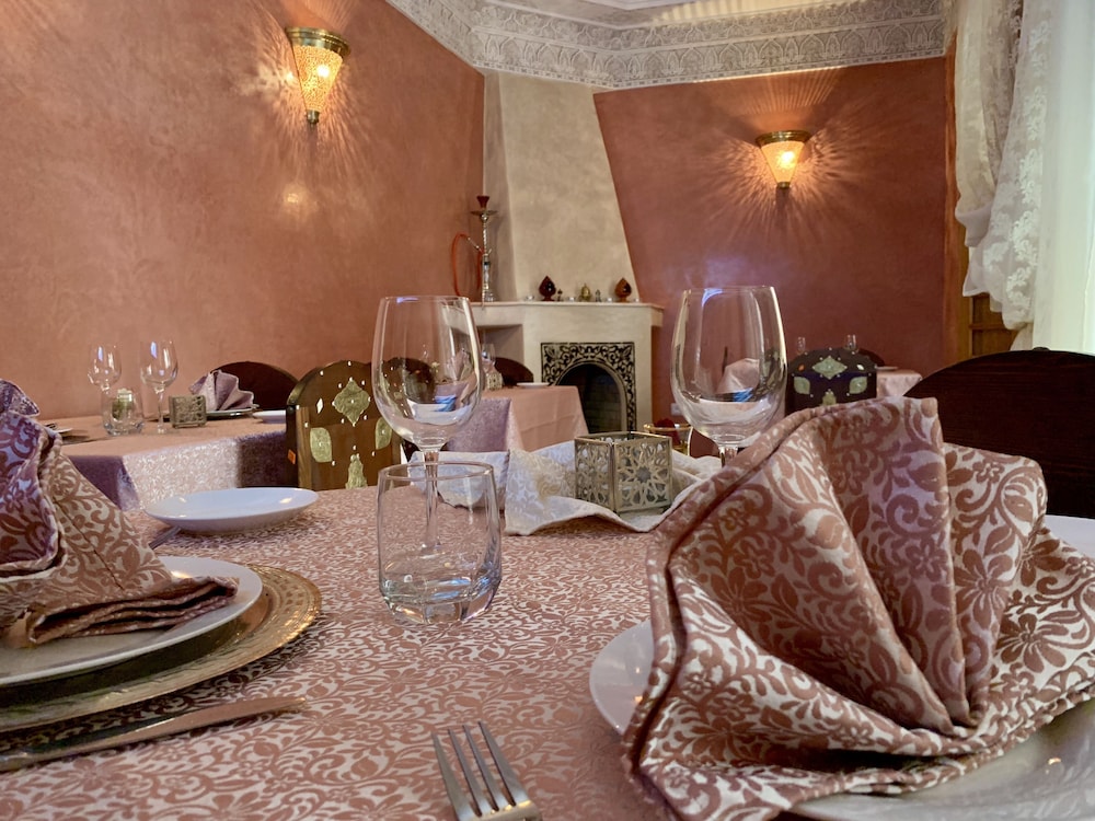 Riad Miral 17/50