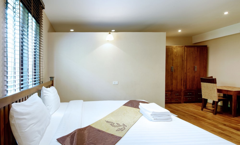 Yotaka Boutique Hotel Bangkok 24/74