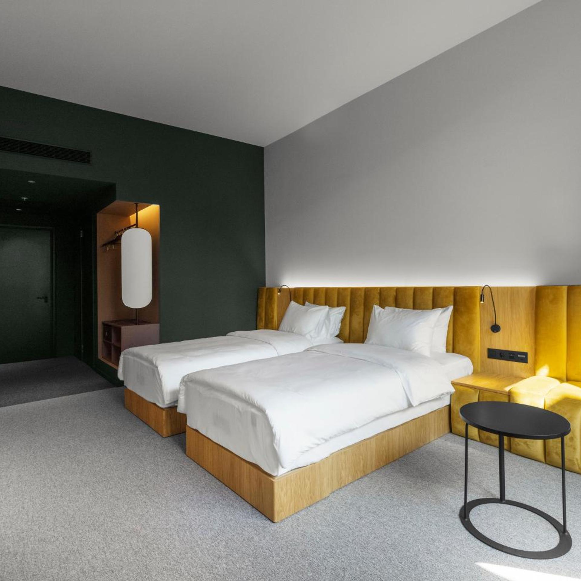 Room, Single Bed