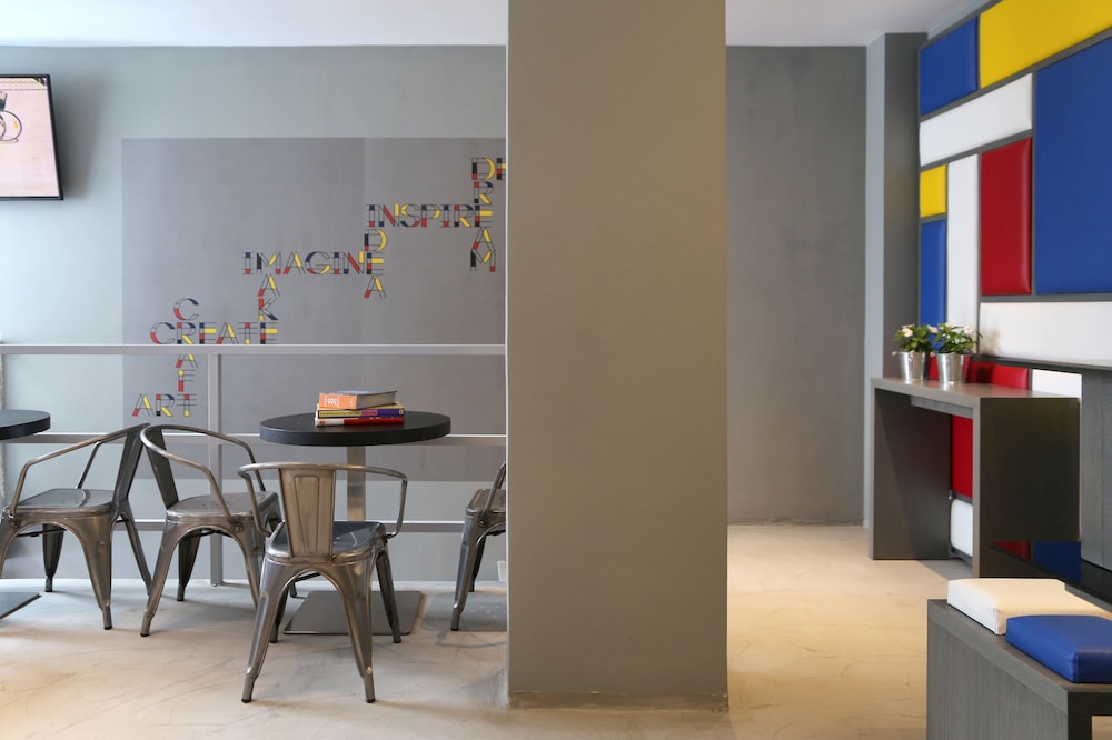 ArchitectoniKa Design Hotel 50/61