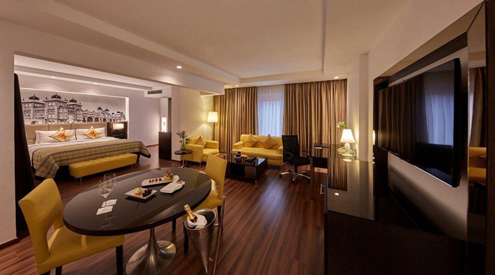 Royal Orchid Hotel Bangalore 32/41