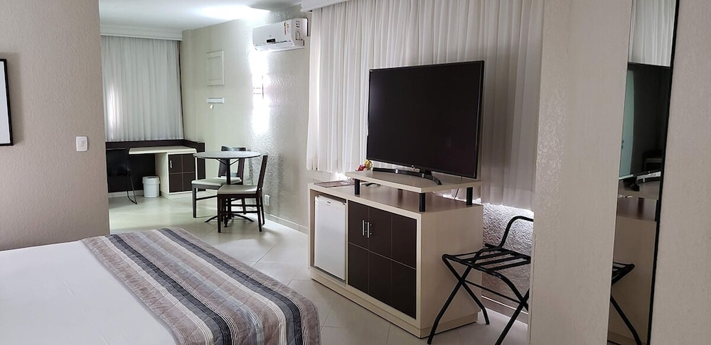 Hotel Metropole Maringa 33/69