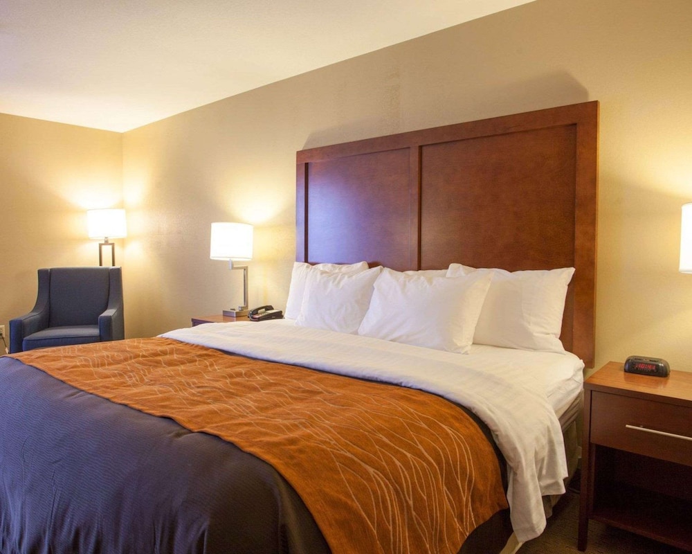 Quality Inn & Suites I-40 East 22/59