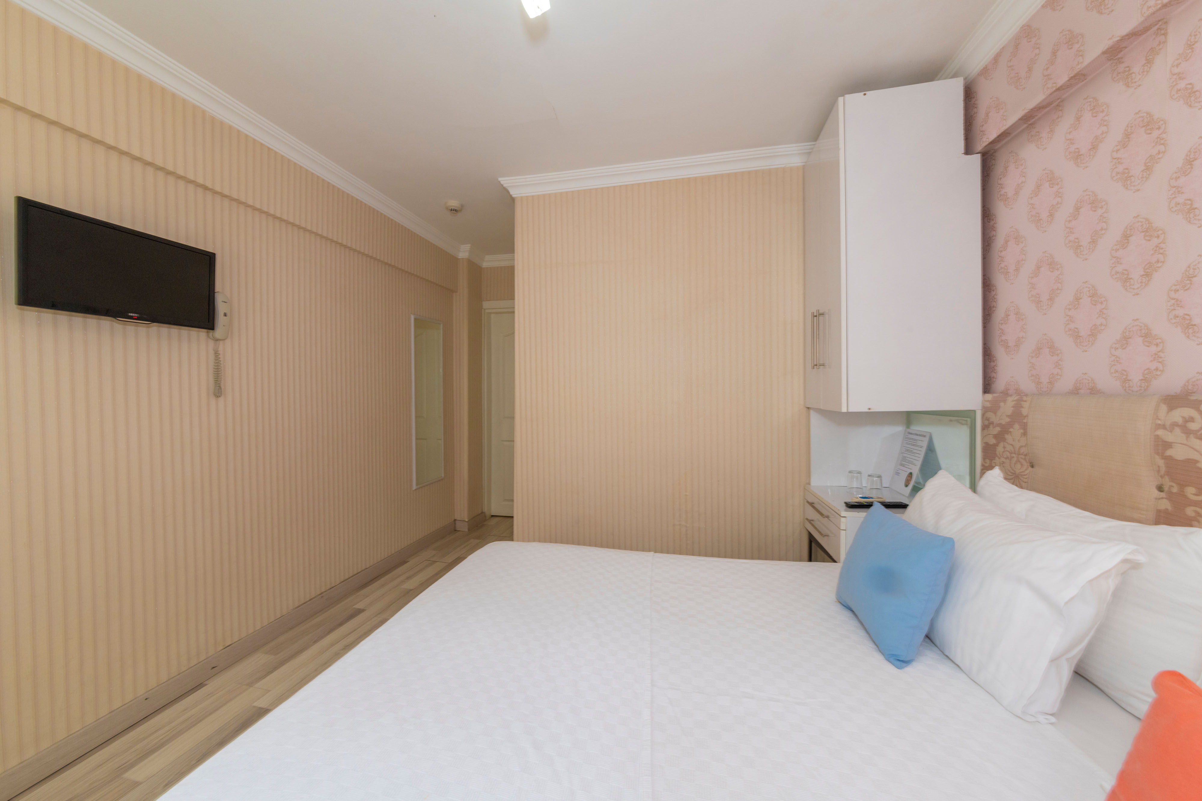 Walnut Shell Hotel 18/52