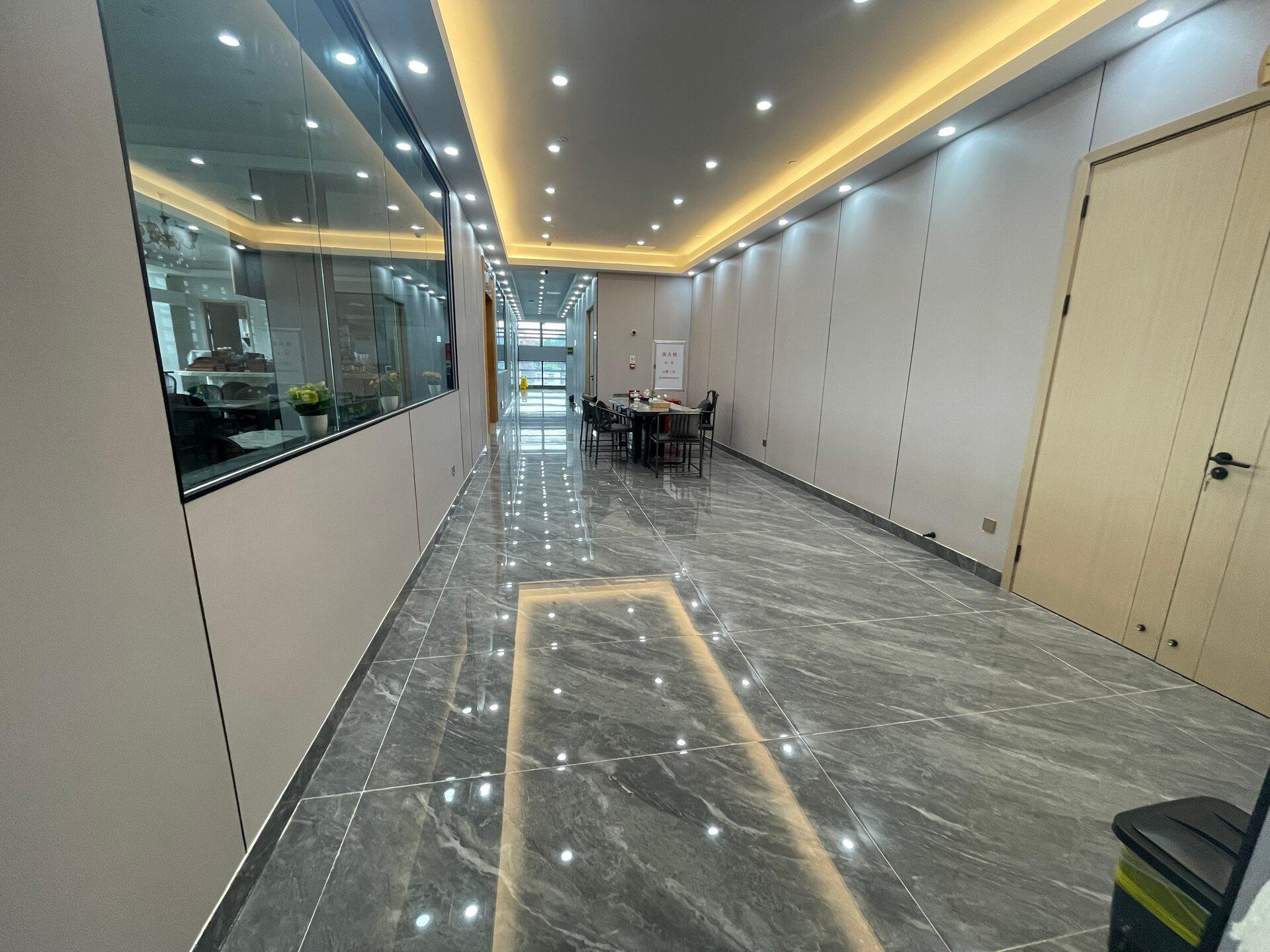 Vienna Hotel (Guangzhou Huangpu Free Trade Zone Xiayuan Subway Station) 16/38