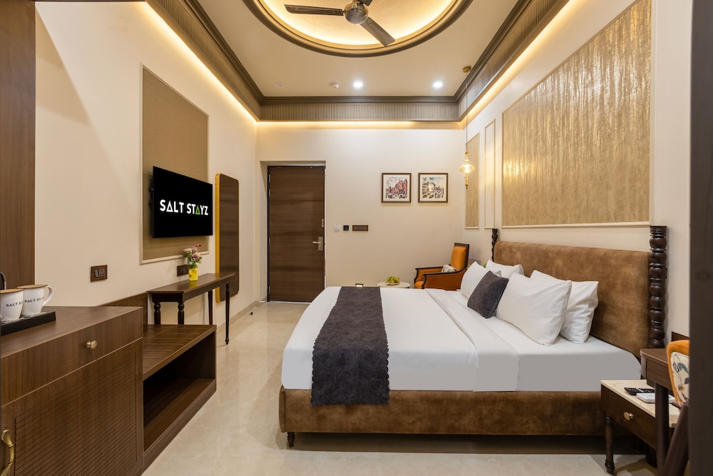 Saltstayz Autograph Connaught Place 26/58