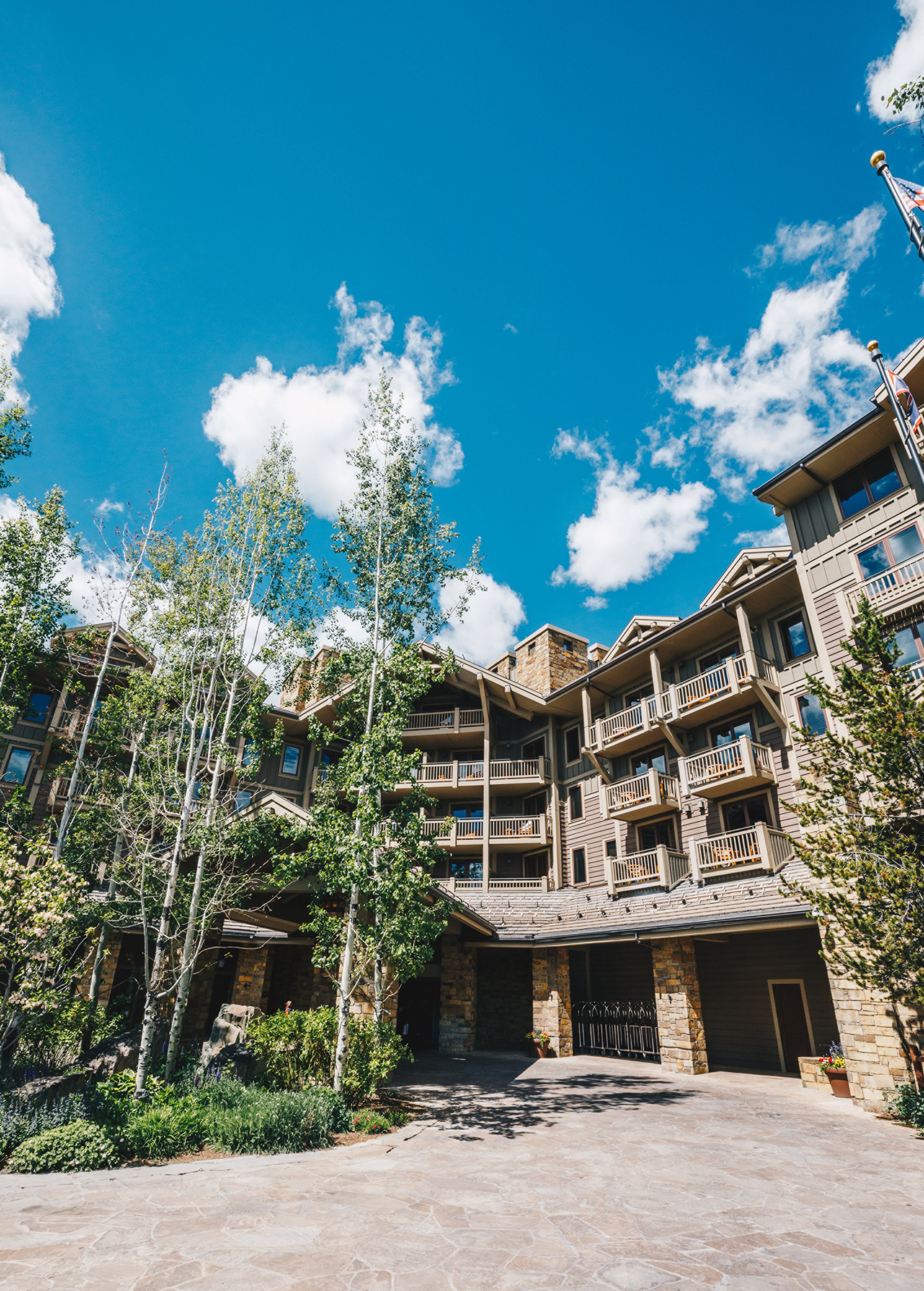 Four Seasons Resort and Residences Jackson Hole 4/80