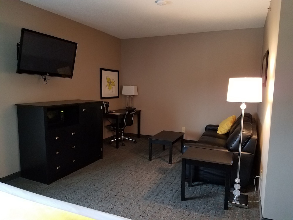 Okoboji Inn And Suites 29/52
