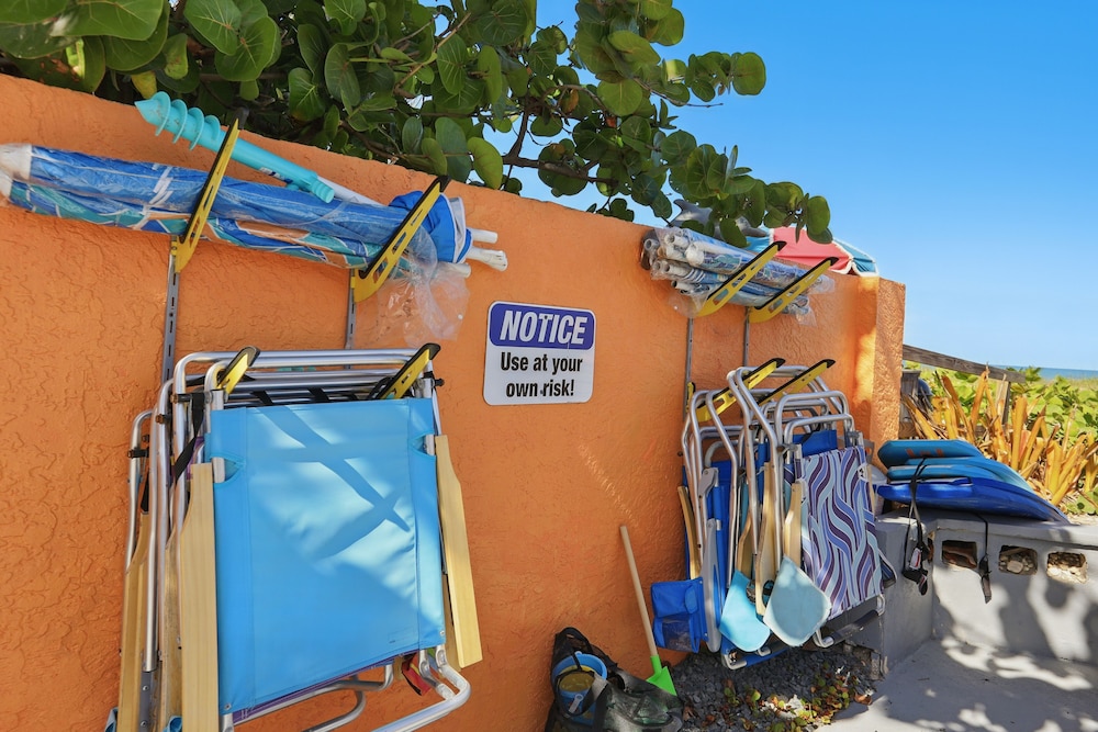 Coco Sands Beachside Cottages 28/63