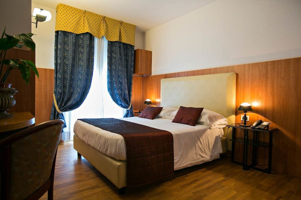 PARCO DEI PRINCIPI GRAND HOTEL AND SPA 24/50