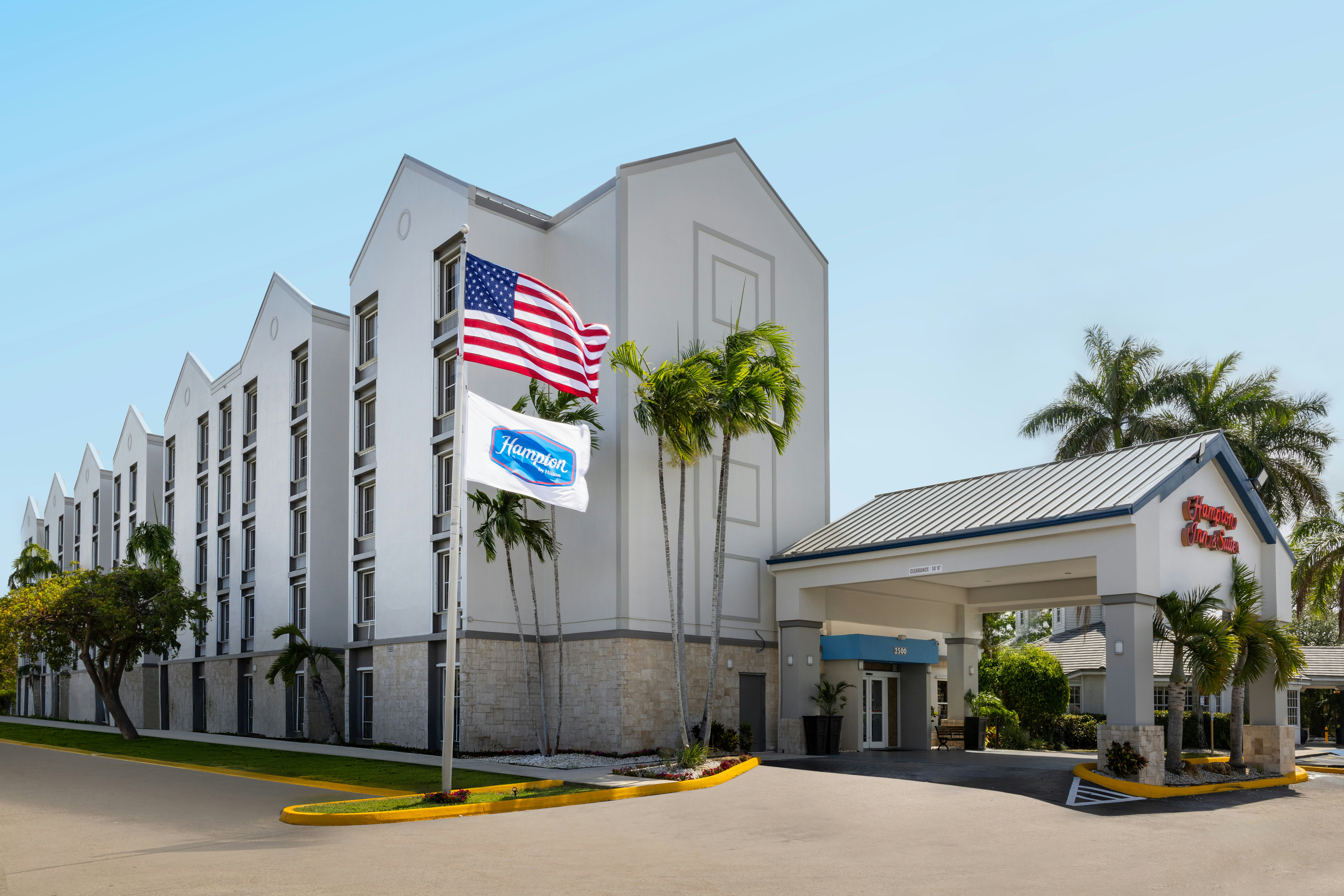 Hampton Inn and Suites Fort Lauderdale Airport South Cruise Port 40/43