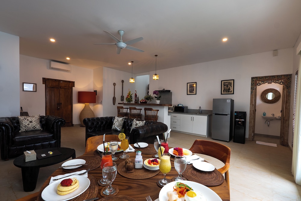 Hevea Villas 42/54