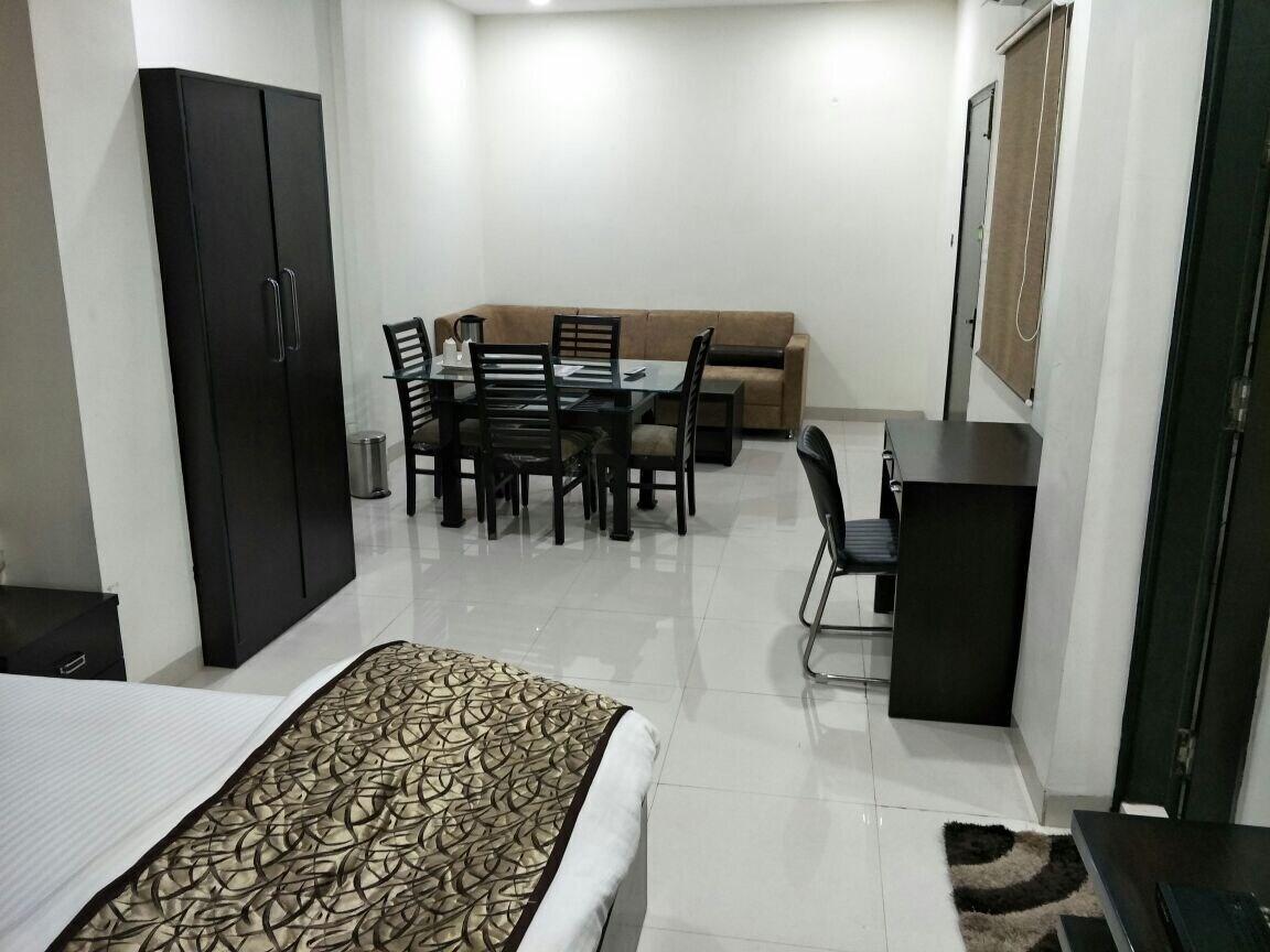 Hotel Mandakini Lush 22/28
