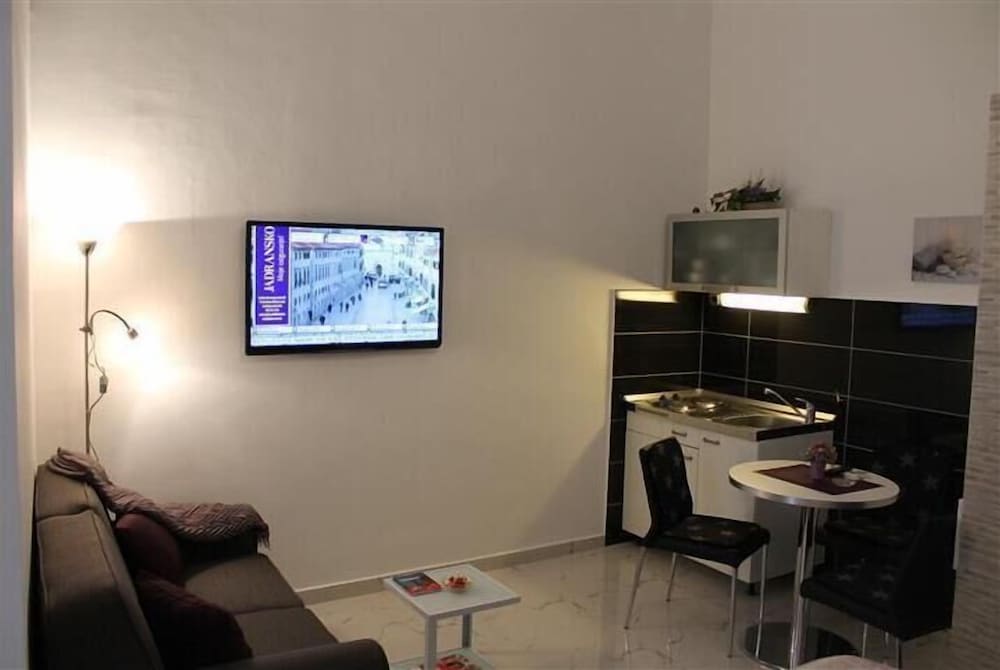 Apartments Nerio 29/49