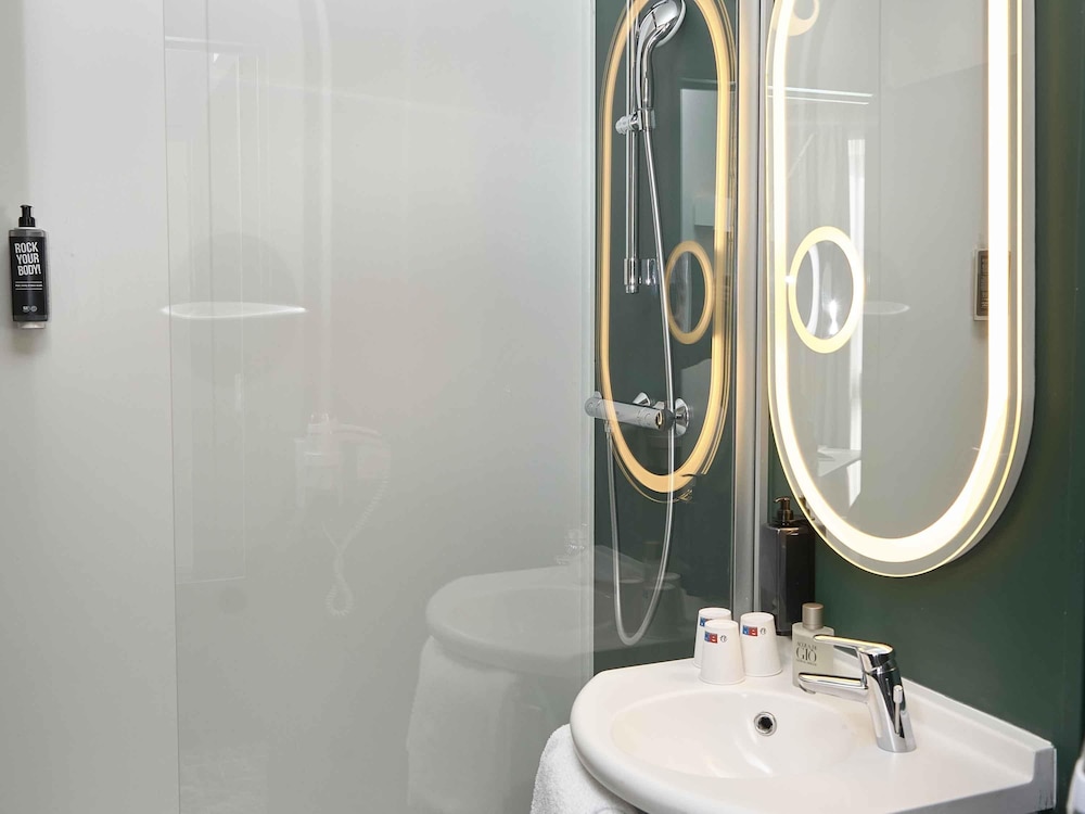 Ibis Annecy Cran Gevrier Hotel 66/68