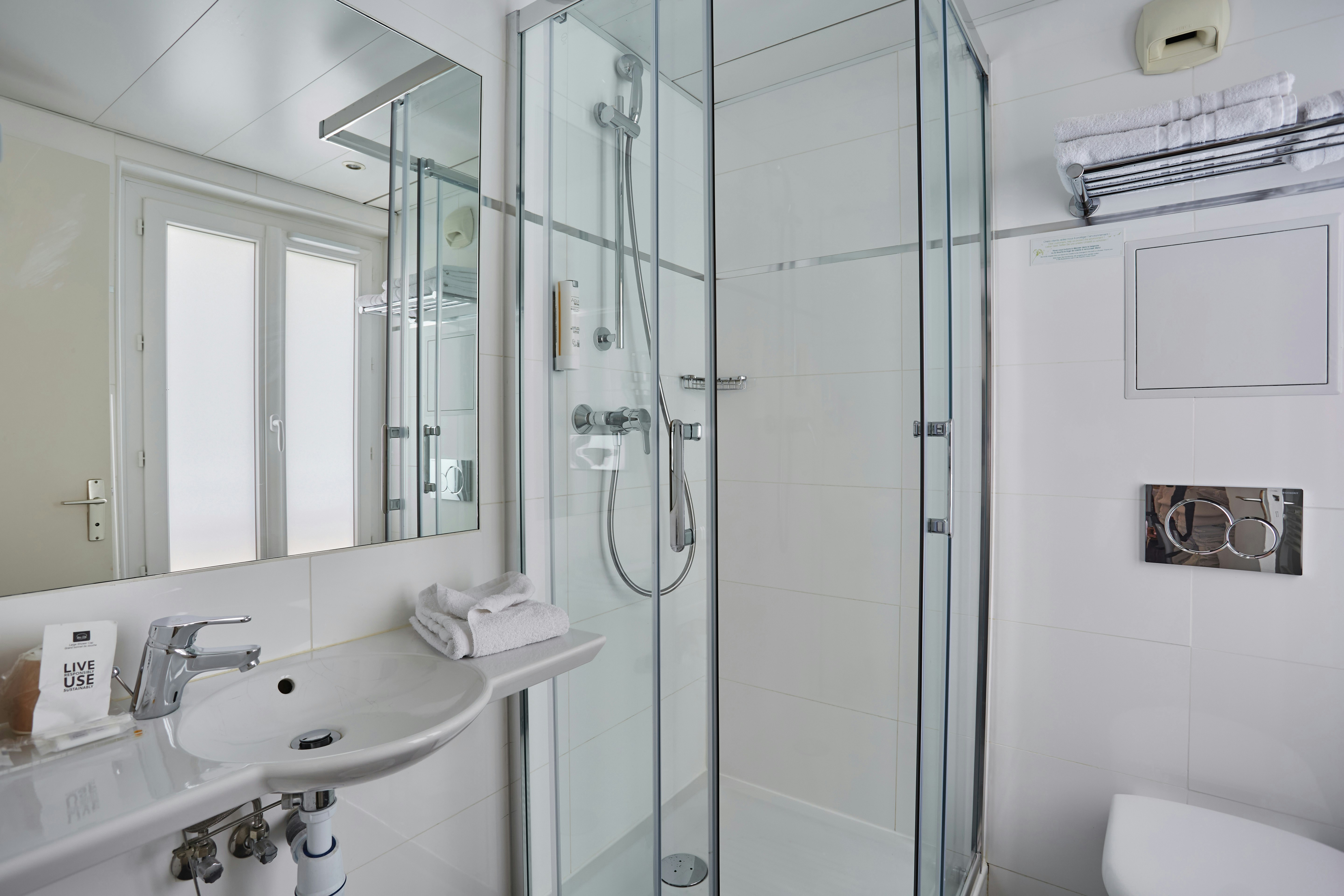 Beaugrenelle Tour Eiffel Hotel 42/43