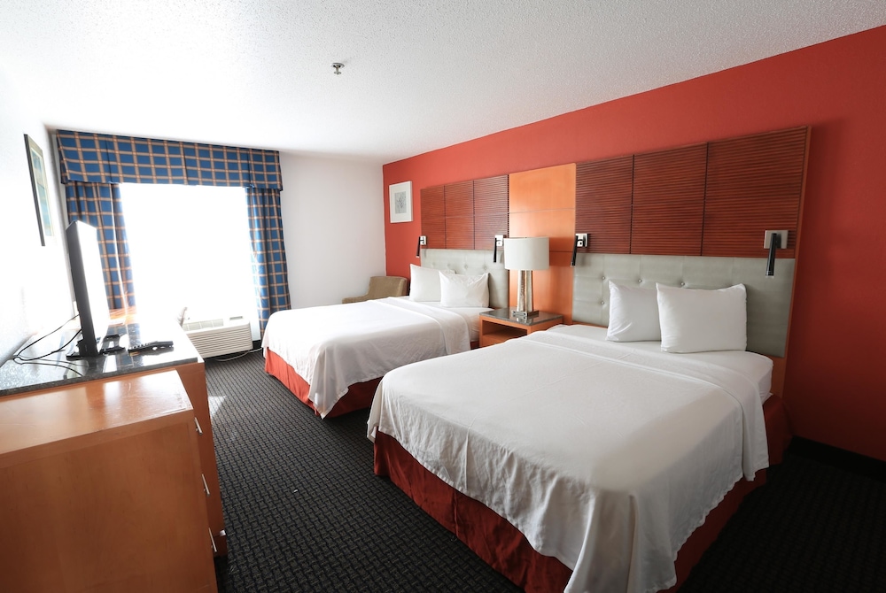 Days Inn by Wyndham Calumet Park 10/27