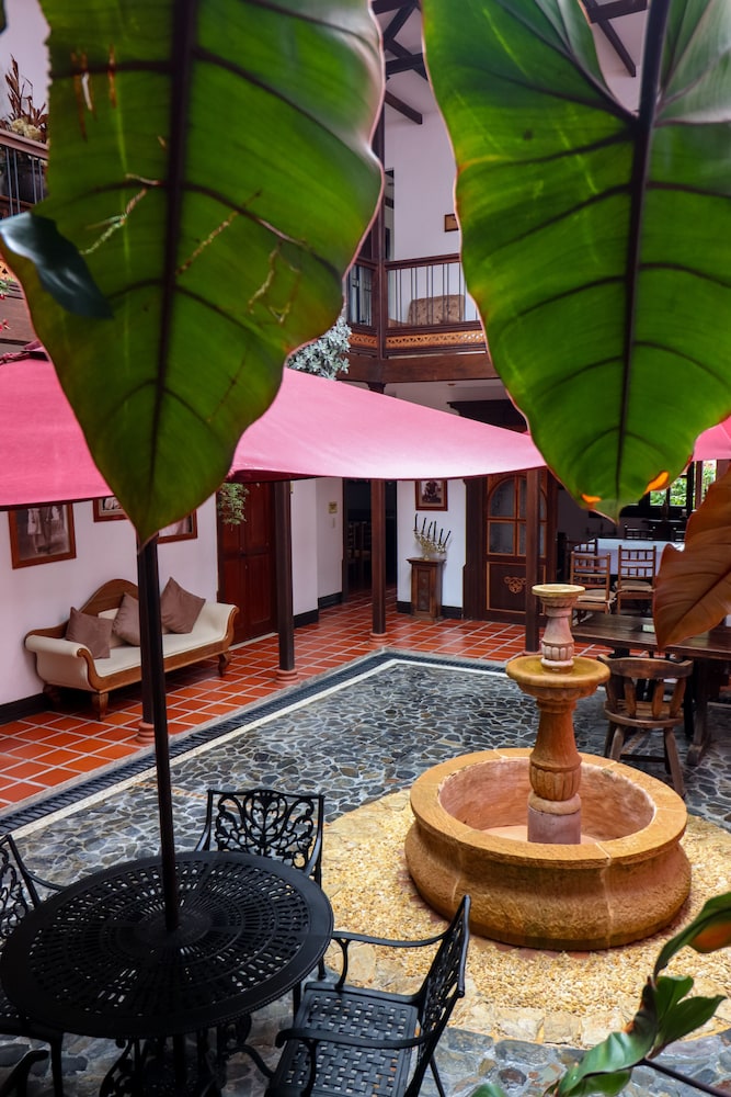 Casa Lola Hotel Boutique 41/59