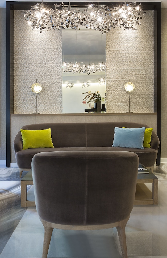 Hotel De Seze 5/50