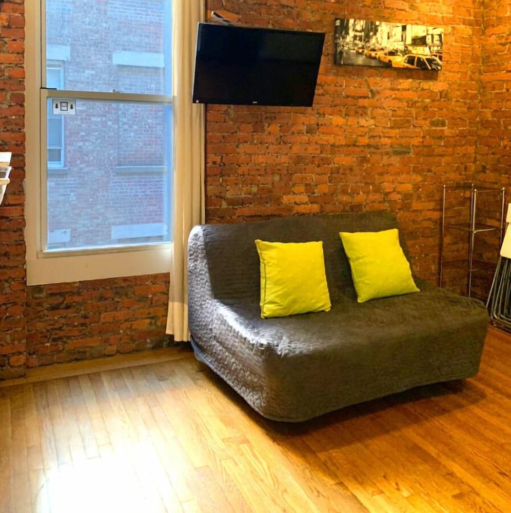 Macy Empire Apartments 27/50