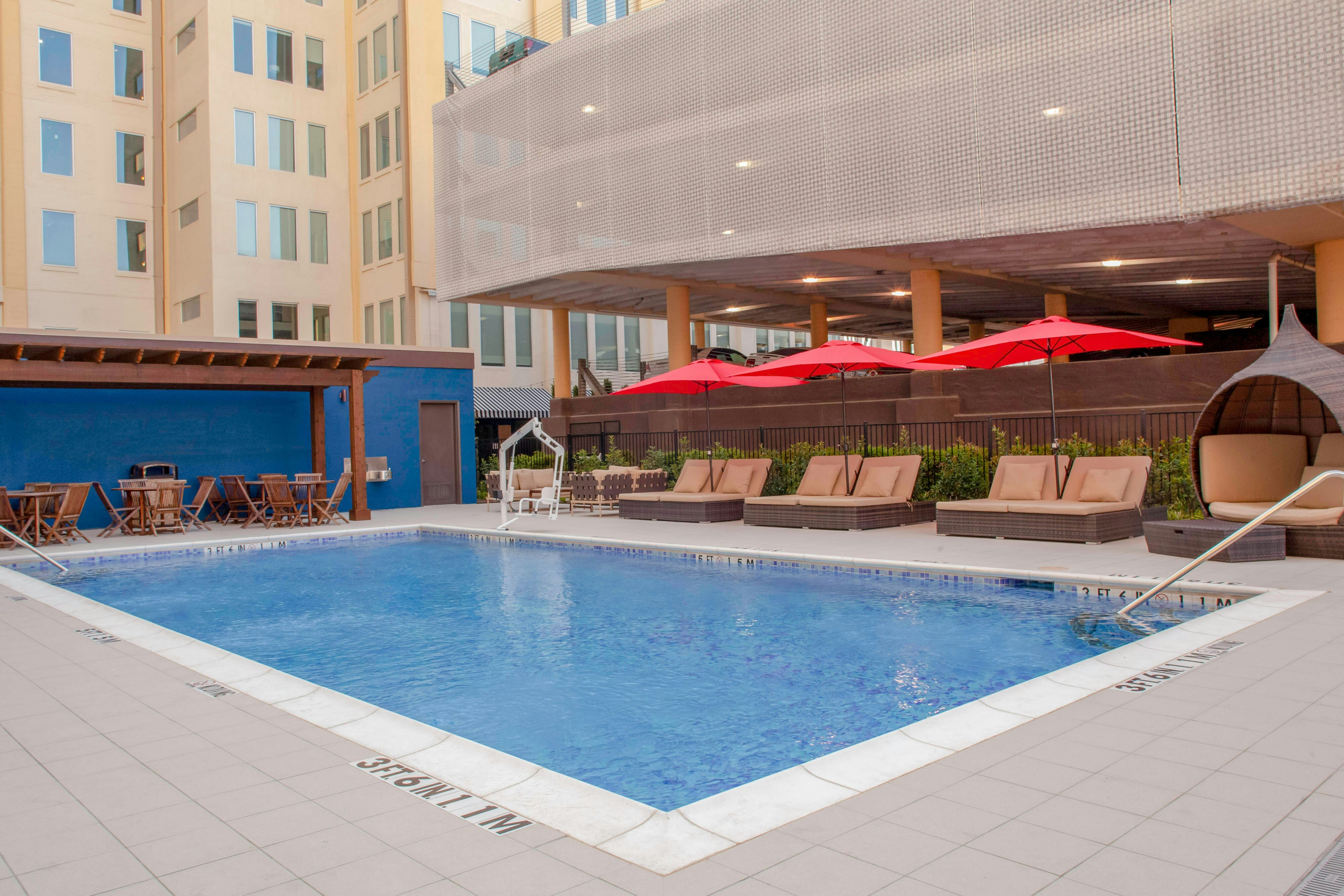 Fairfield Inn And Suites Dallas Downtown 24/25