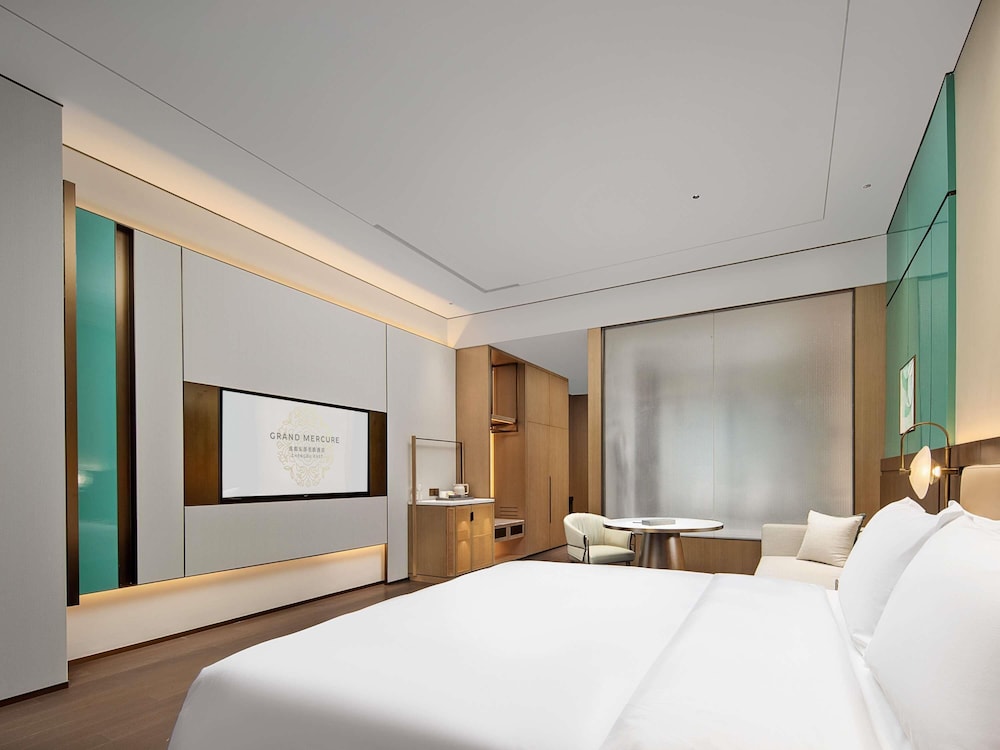 Executive, King Bed