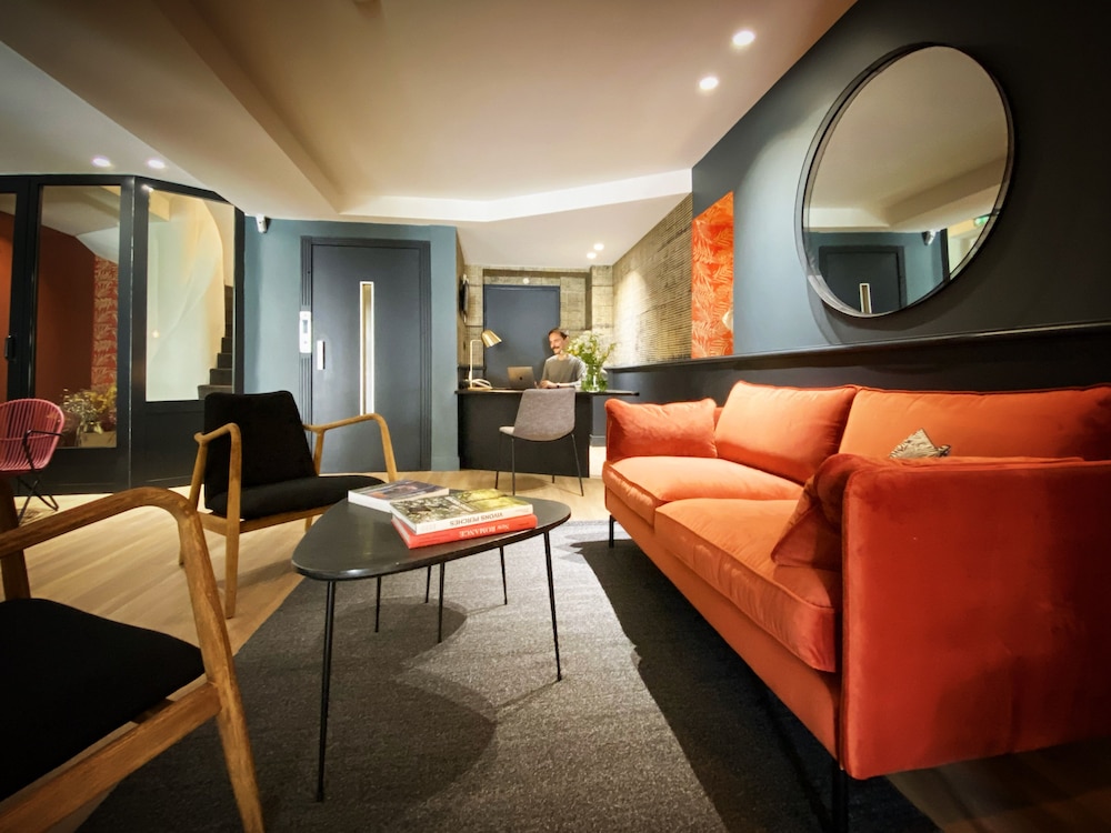 Hotel Moliere 20/37