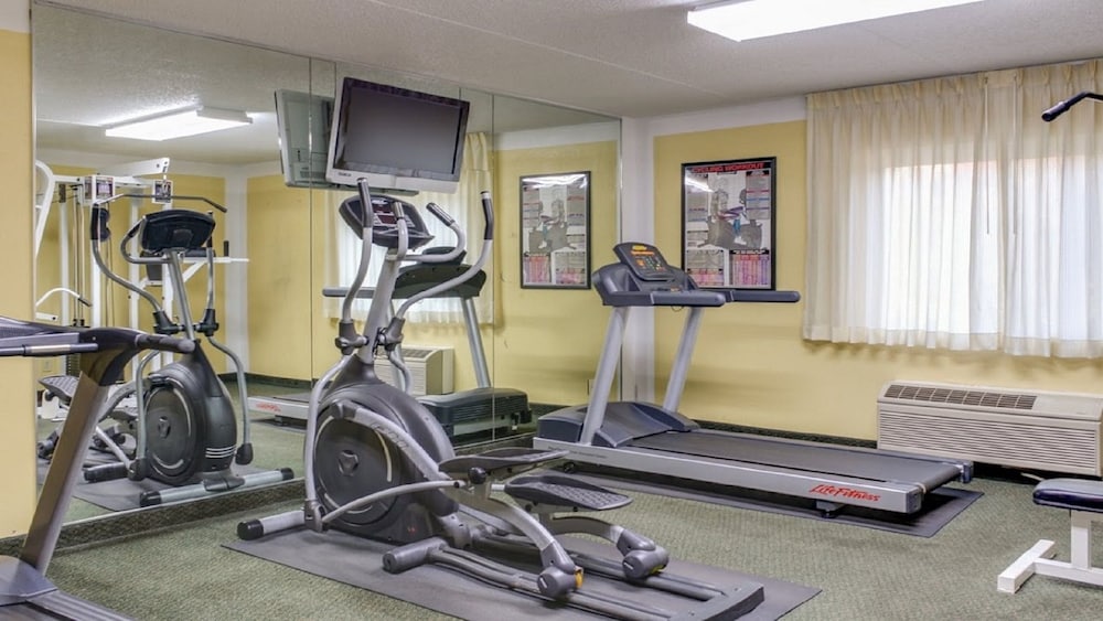 Club Hotel Nashville Inn Suites 29/67