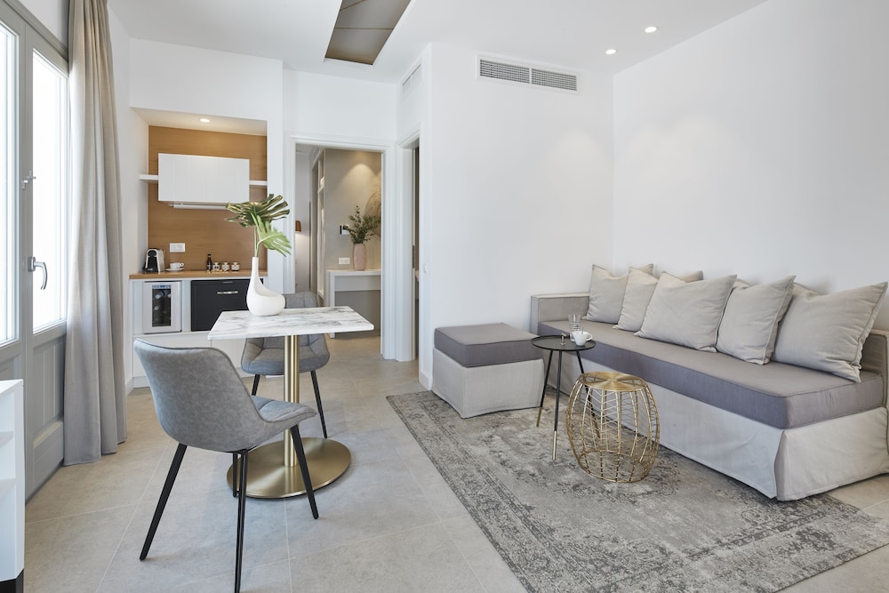 Altera Pars Suites 39/69