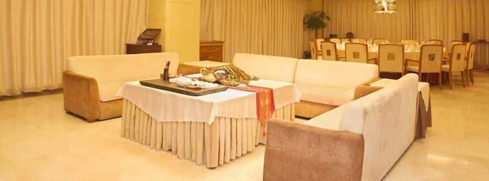 Hot Spring Hotel 22/28