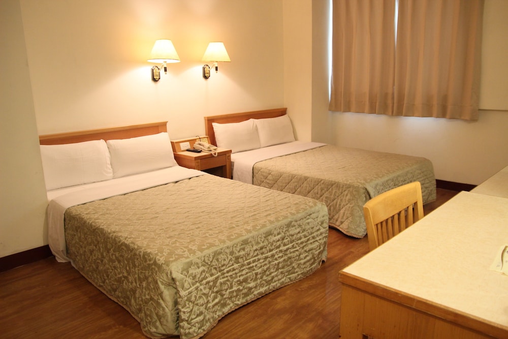 Riverside Hotel 14/50