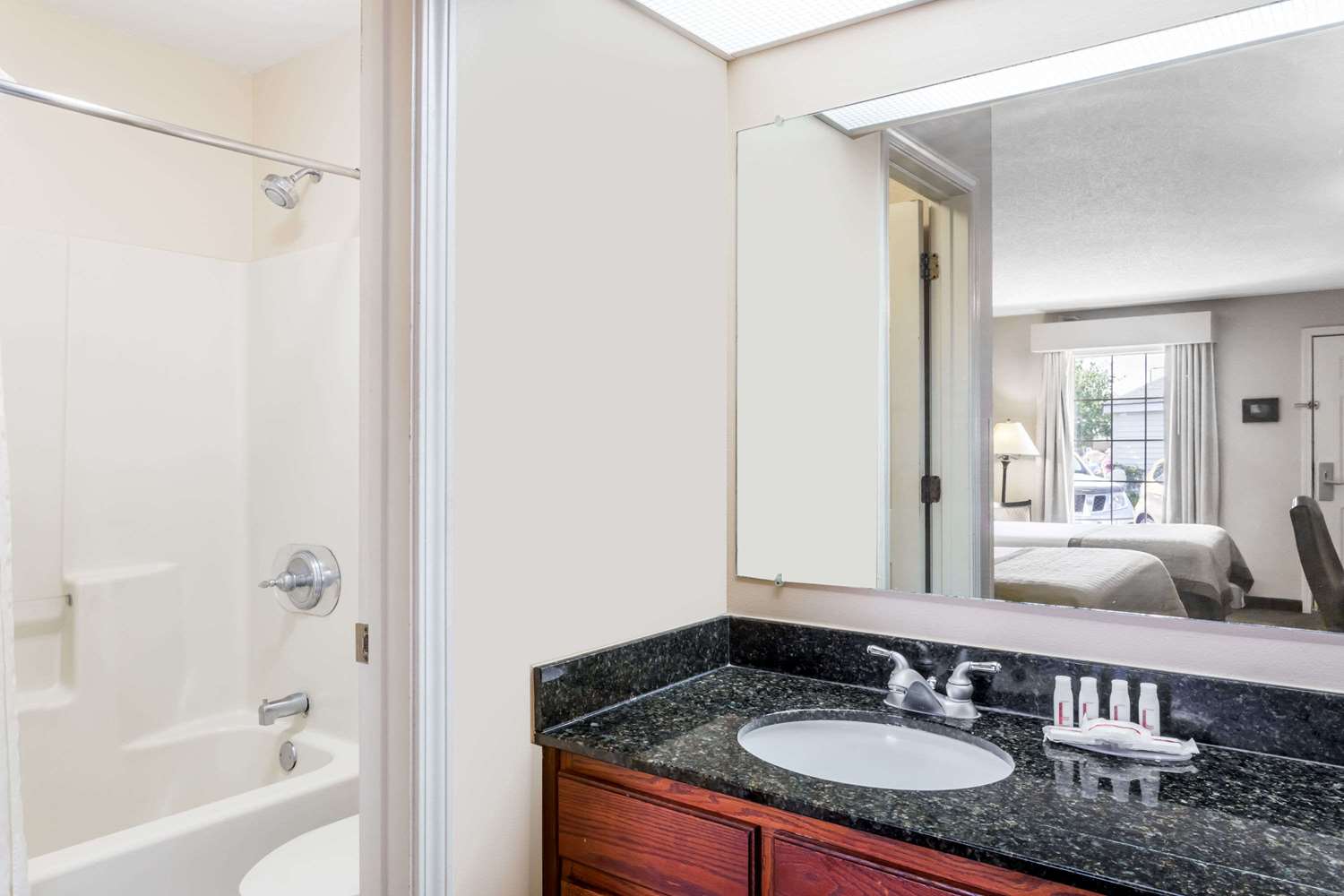 Baymont by Wyndham Waycross 19/20