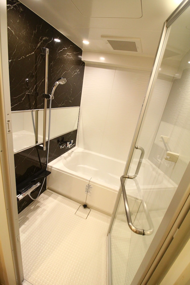 Sakura Cross Hotel Akihabara 24/36